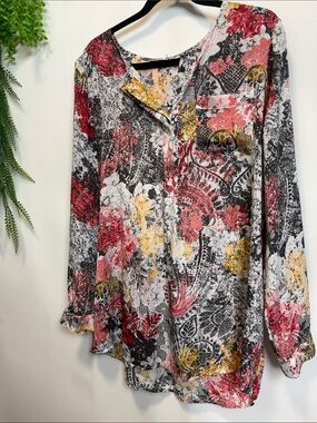 Liz Claiborne Floral Button-Front Blouse in Pink, Yellow & Black